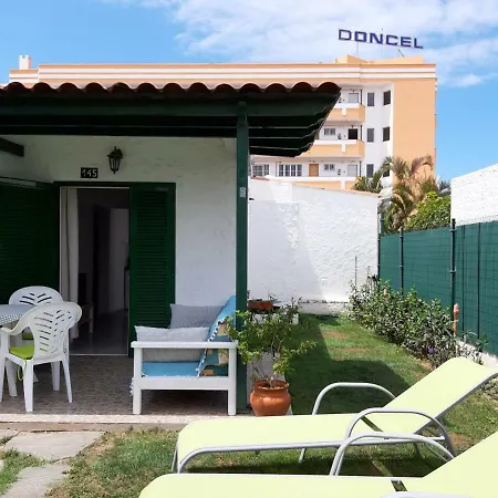 Bungalow With Private Garden Nex To Yumbo Center Holiday home *