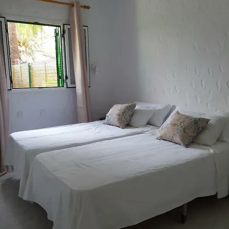 Bungalow With Private Garden Nex To Yumbo Center Maspalomas (Gran Canaria)